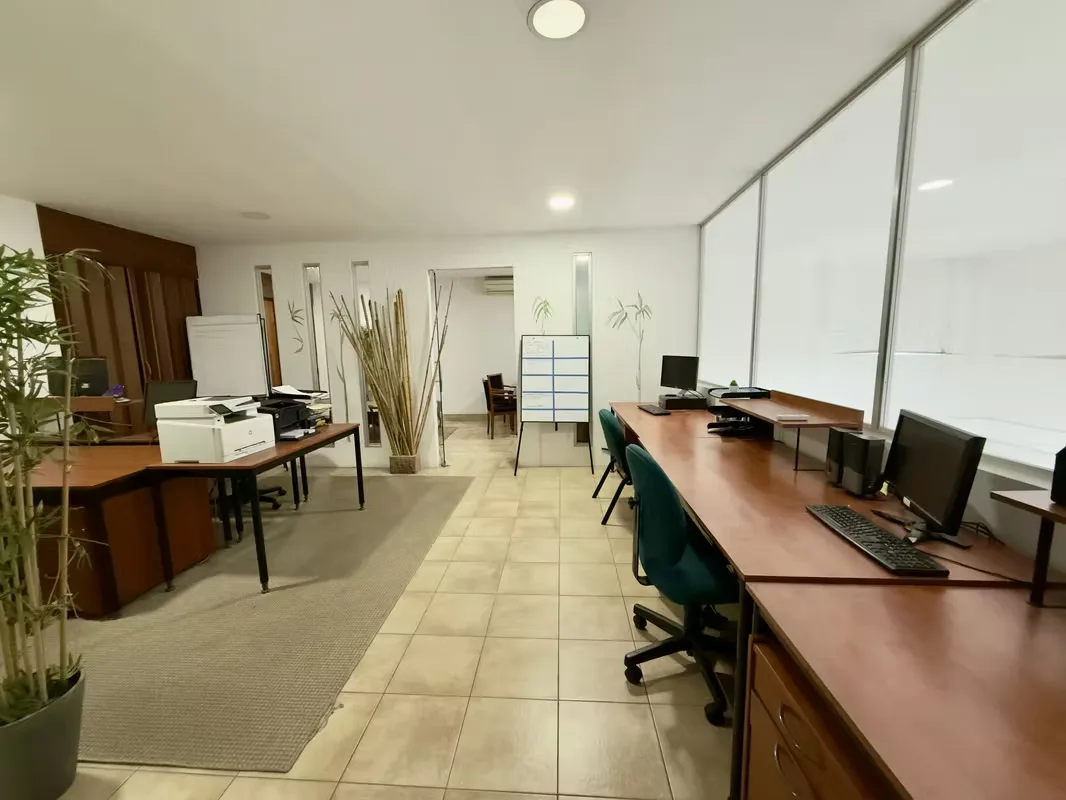 Commercial space for rent in Guachipelín, Escazu