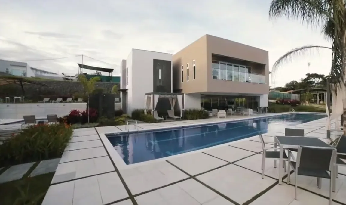 LuxuryHouse for renting in Condo Sourde Living, Guachipelín, Escazú