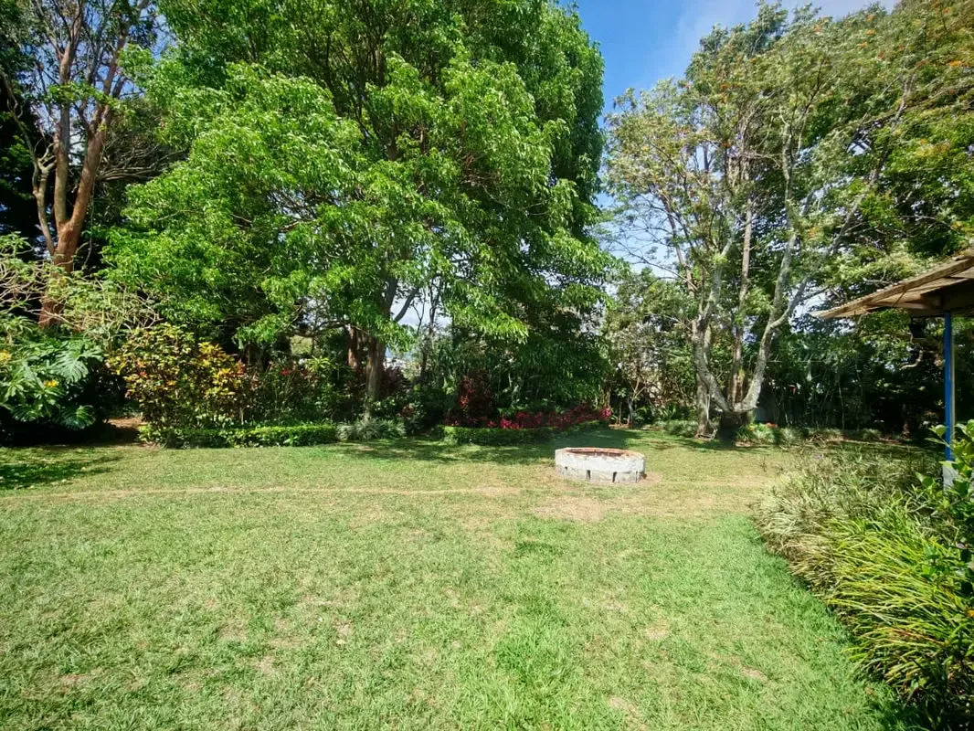 LAND FOR SALE WITH 2 HOUSES IN SANTO DOMINGO DE HEREDIA — photo 3