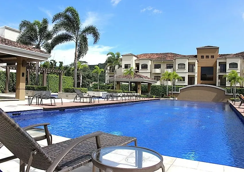 YA. Apartamento amueblado en alquiler en Montesol = Club