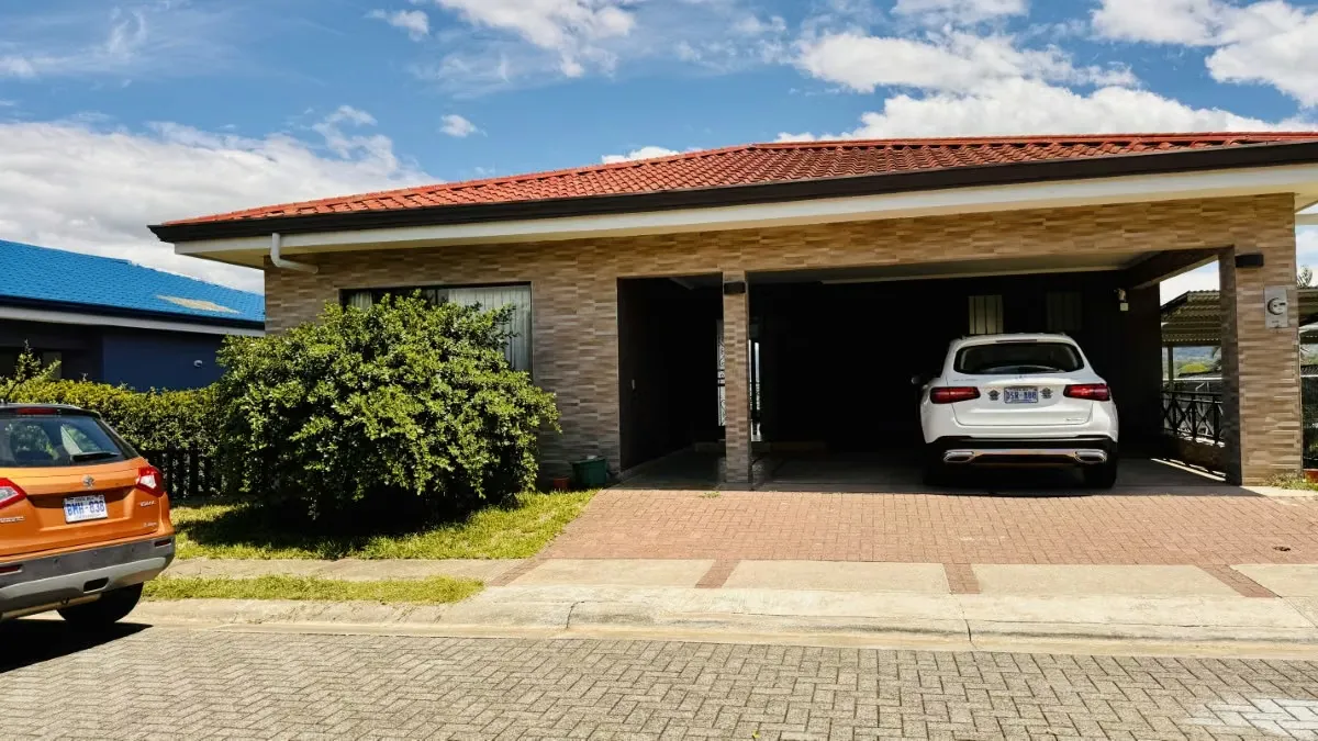 Independent house for rent in a residential area in La Ribera de Belén