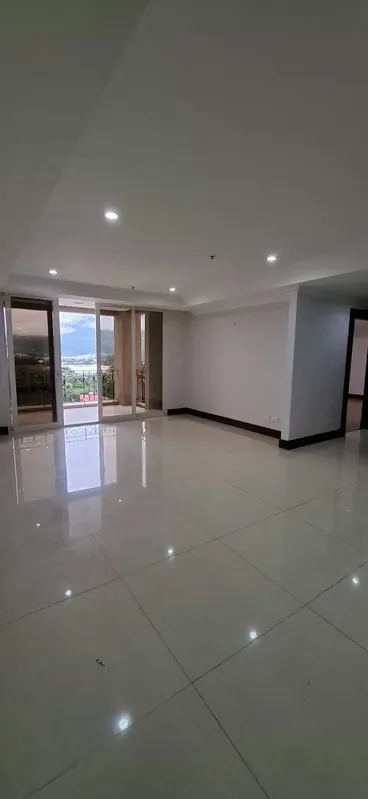 Nice and Exclusive 9th Floor apartment for rent located in Sabana Sur