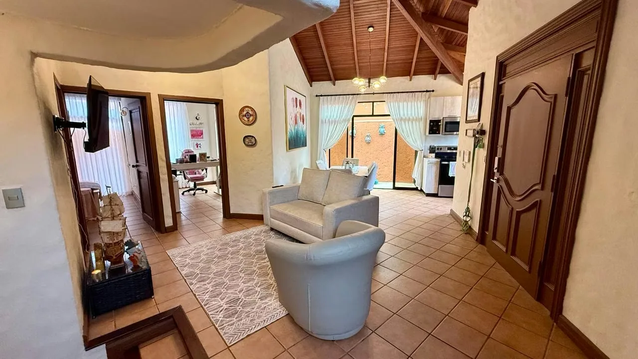 House for rent Alturas de Cariari, Belén-Semi furnished, excellent location — photo 4