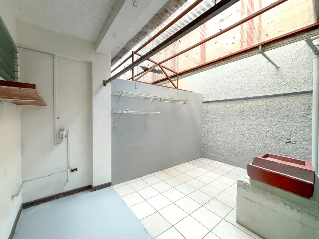 Apartment for Rent With Mountain View in San Pedro near UCR – 3 Rooms — photo 3