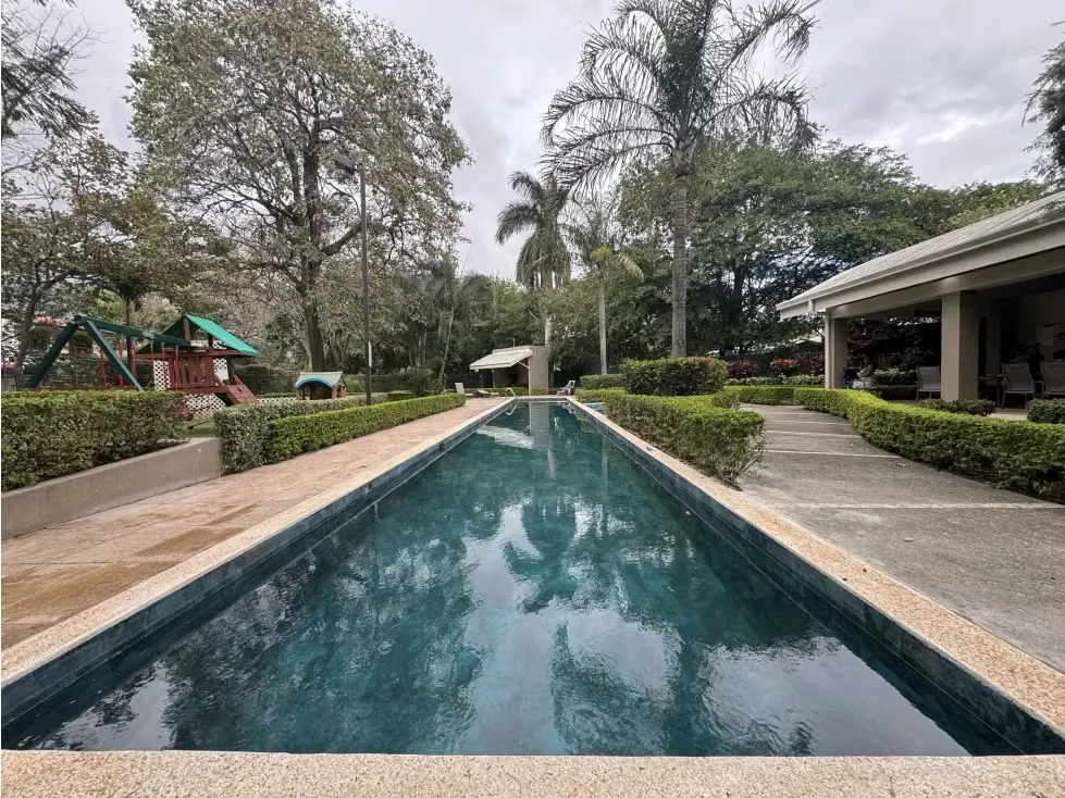 Great Apartment for Sale in Condominio in Pozos Santa Ana