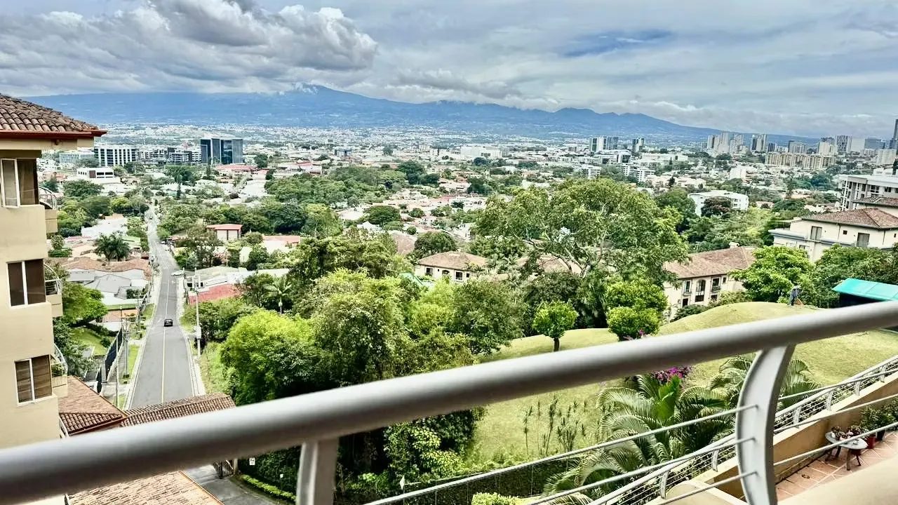 ESCAZU! APARTAMENTO AMPLIO DE 3 HAB/2.5BAÑOS/2PARQUEOS/TERRAZA/VISTAS
