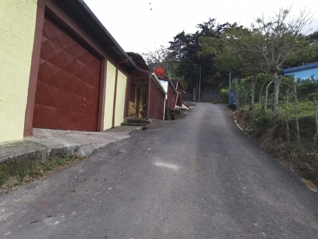 Venta de casa en Higuito de Desamparados