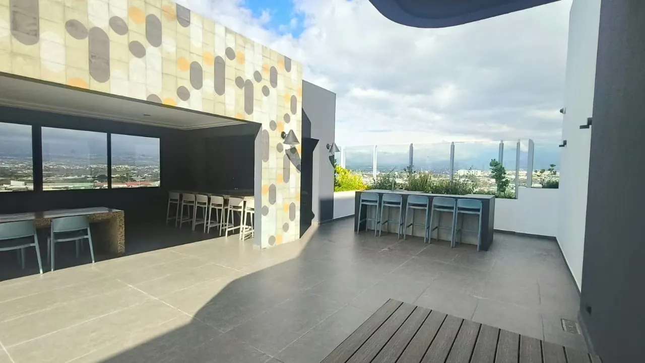 Apartment for Sale in the Sabana with First Level Threats