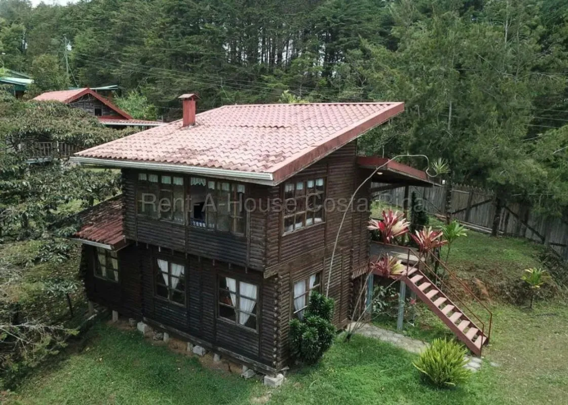 Venta de Casa Tipo Cabaña en El Guarco Palo Verde Cartago