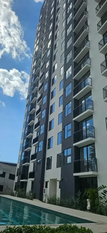 Apartamento Moderno en SkyHouse - 2 Habitaciones -MV
