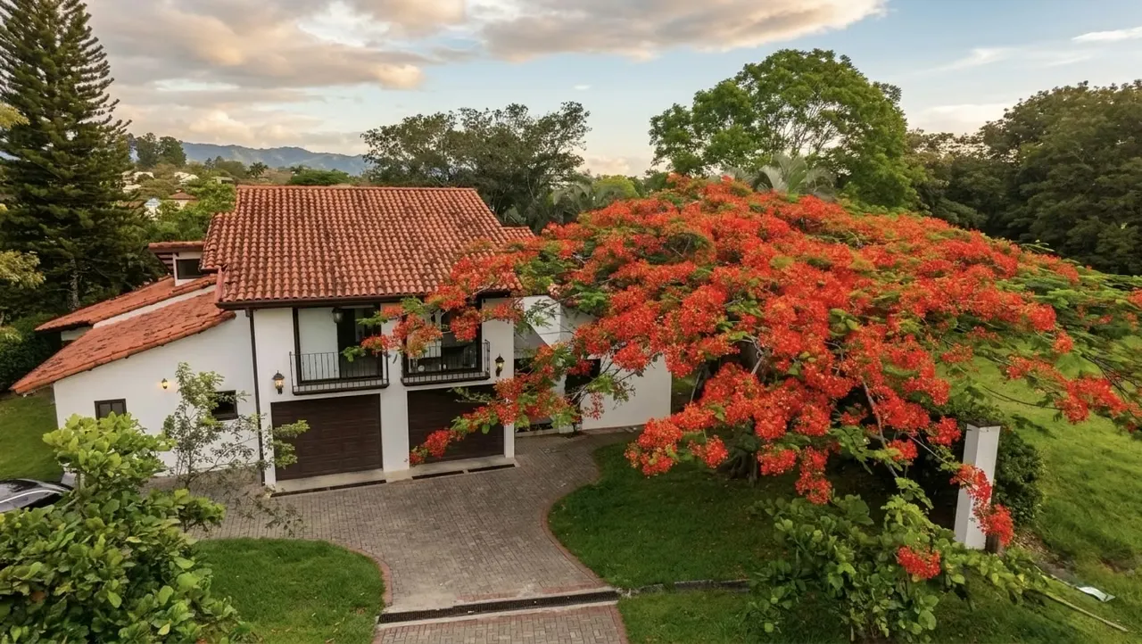 Casa en venta en Hacienda Los Reyes