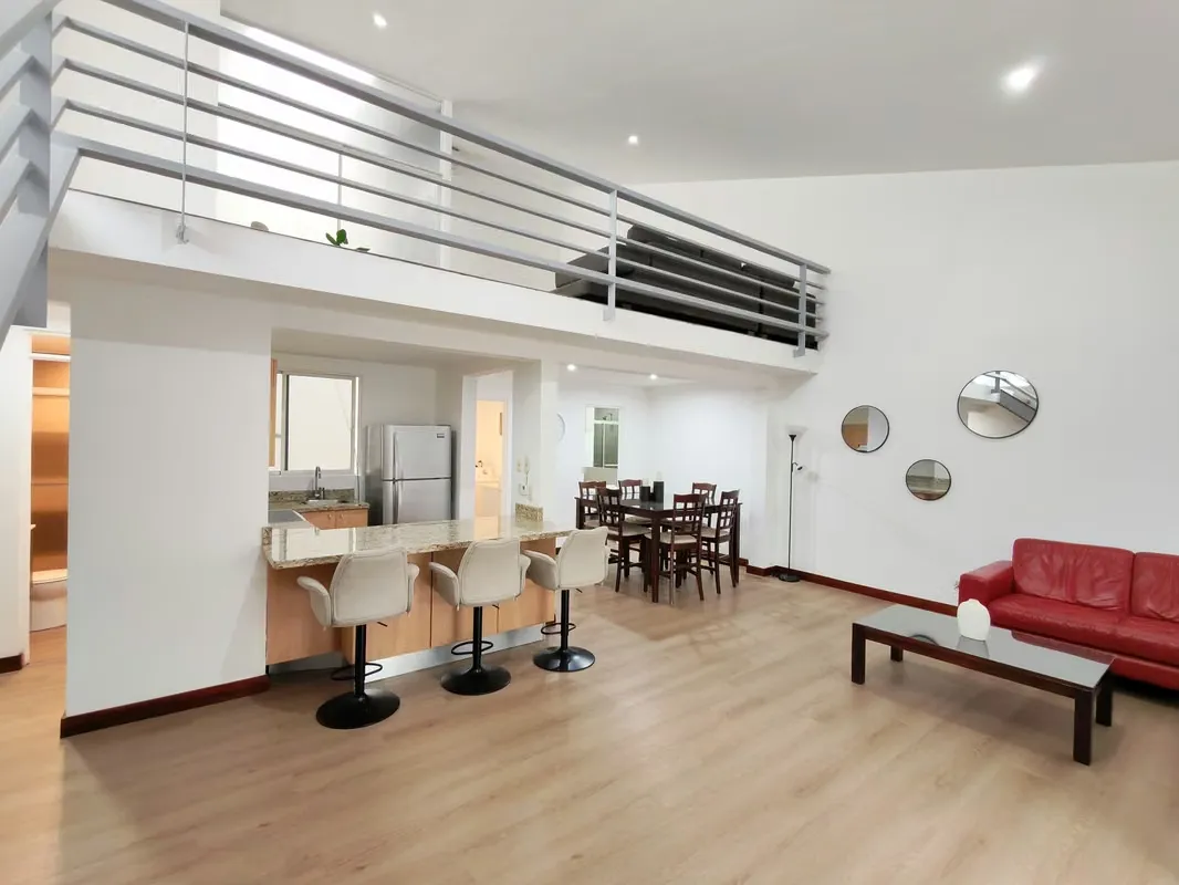 Furnished apartment for rent in Trejos Montealegre.