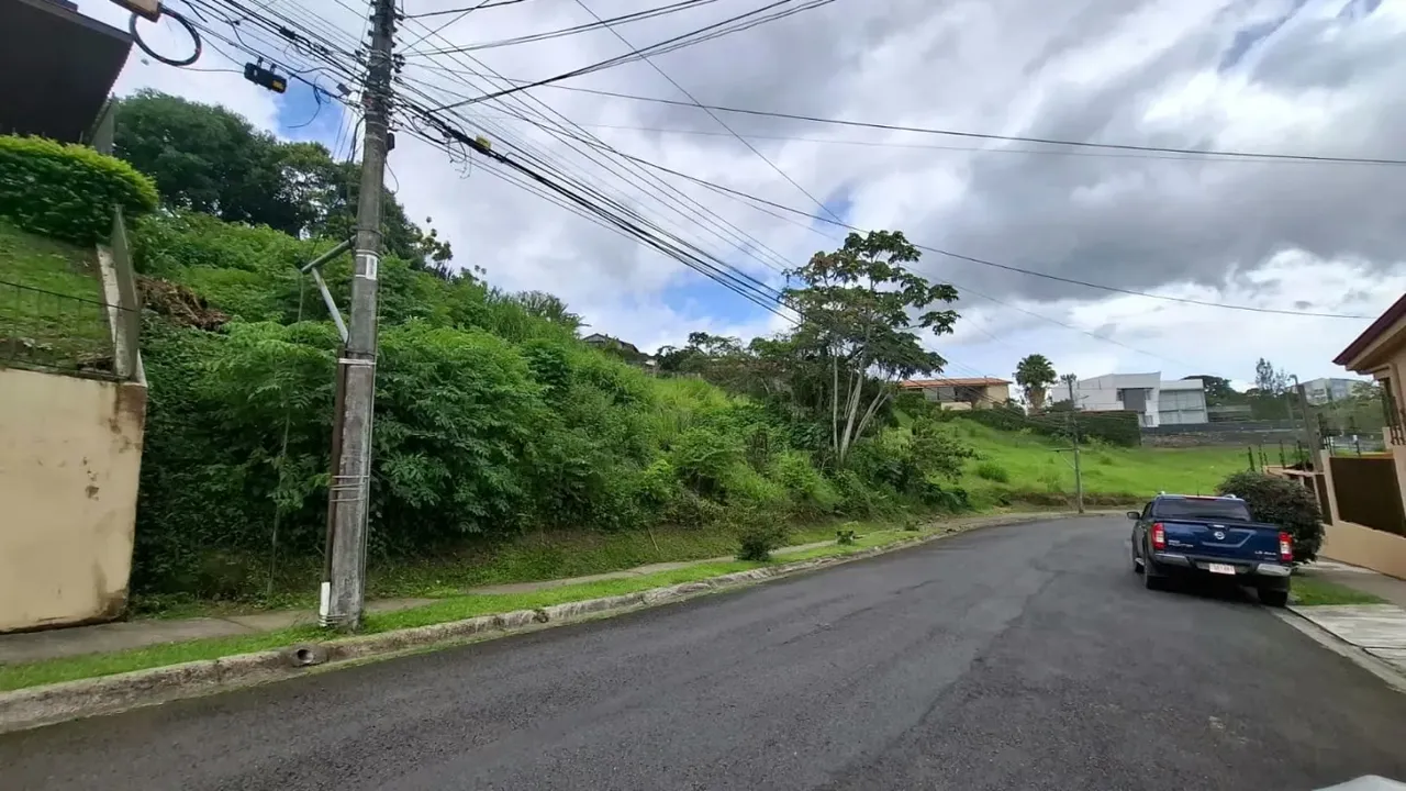 Land for sale in San Rafael de Montes de Oca 18220