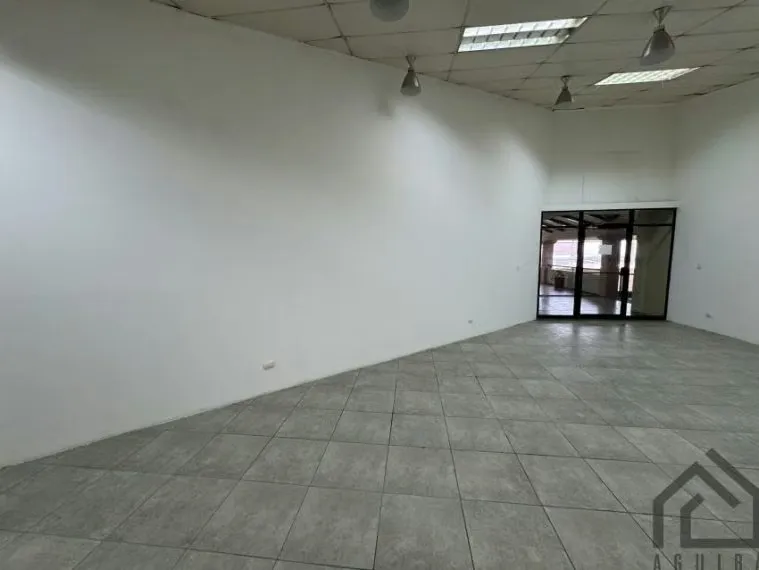 Locales &amp; Oficina para su negocio Calle Vieja Centro comercial