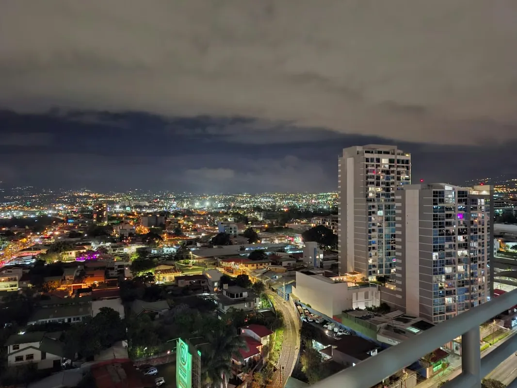 Furnished apartment for rent - 124; Tower Latitude Los Yoses - Floor 21 — photo 2