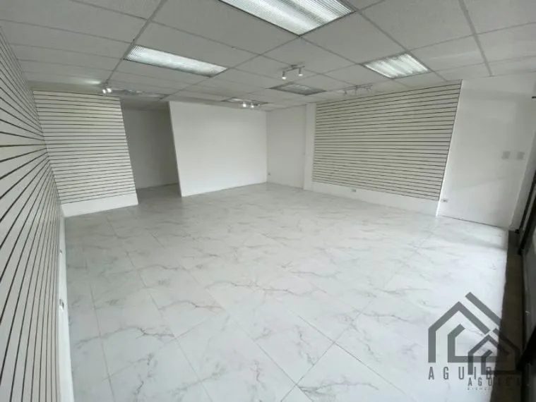Local disponible en primer piso en centro comercial Tres Ríos medida 54 metros, zona de alta plusvalía, excelente visibilidad, alto flujo de personas y vehículos, es el lugar ideal ... — photo 3