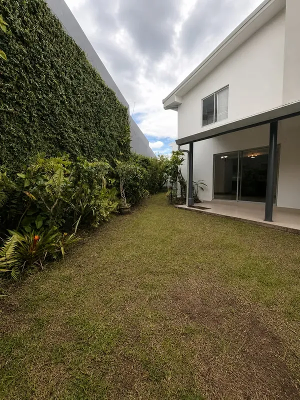 Large house sale in Condominio La Union