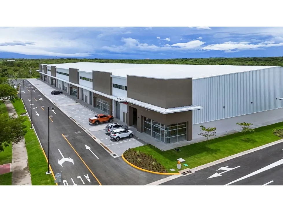 Located at a strategic point for growth and business consolidation in the region. Surrounded by hotels, commercial premises, companies. This second stage, in anticipation has 20 Bodegas ...