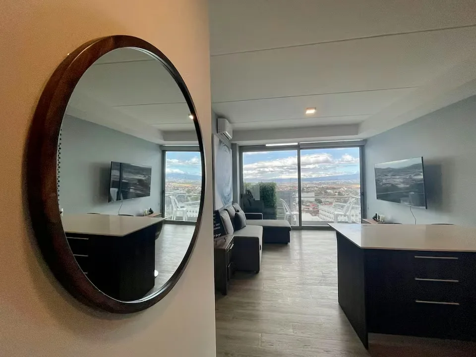 Moderno y cómodo apartamento completamente amueblado, ubicado en una de las zonas más exclusivas y convenientes de San José. — photo 3