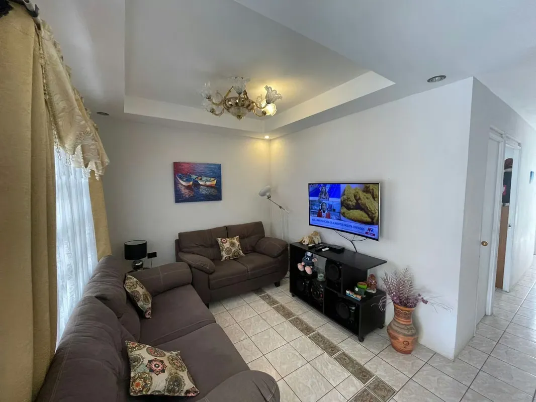 Venta de casa en Patarrá, Desamparados. Residencial muy seguro.