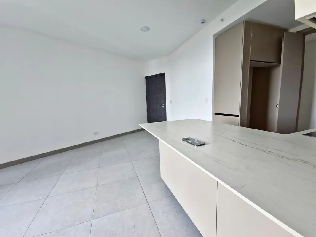 Unfurnished 2-bedroom apartment | full appliances | QBO — photo 3