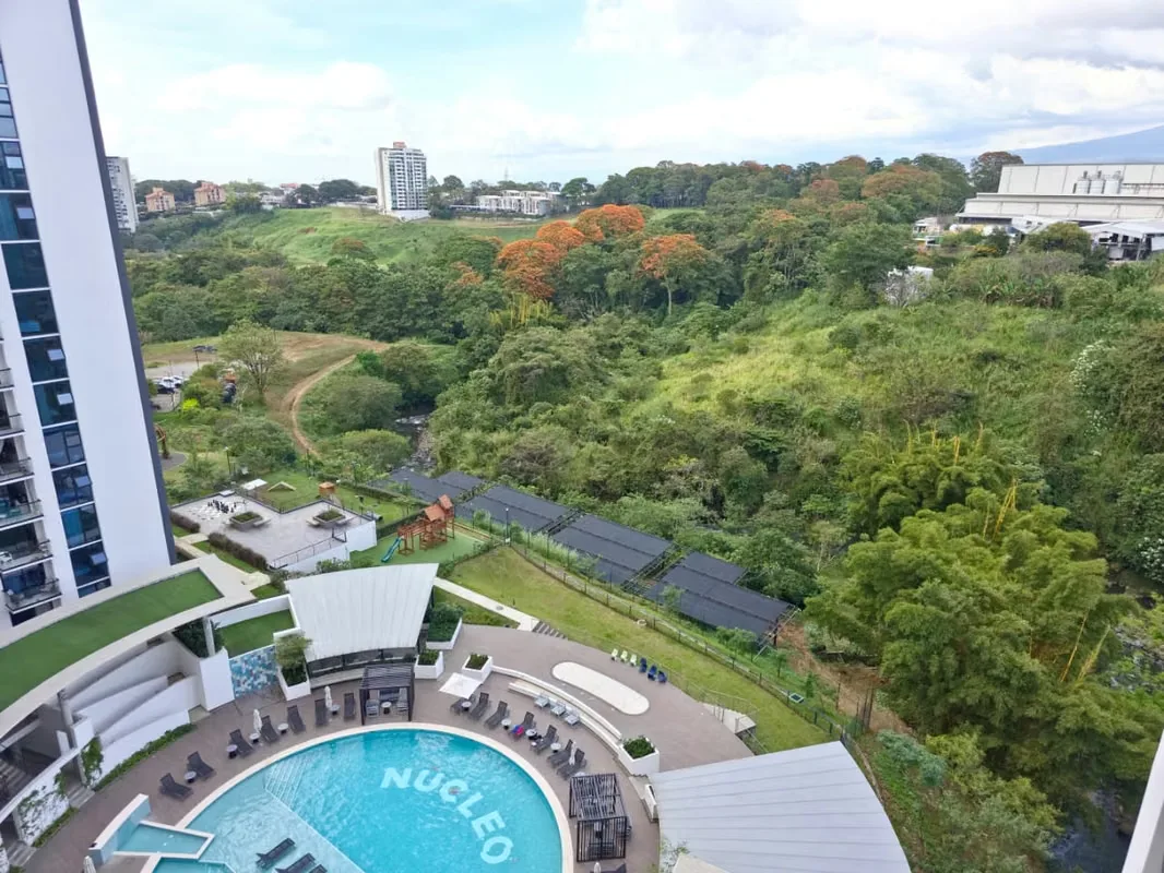 Unfurnished 2-bedroom apartment | full appliances | QBO — photo 4