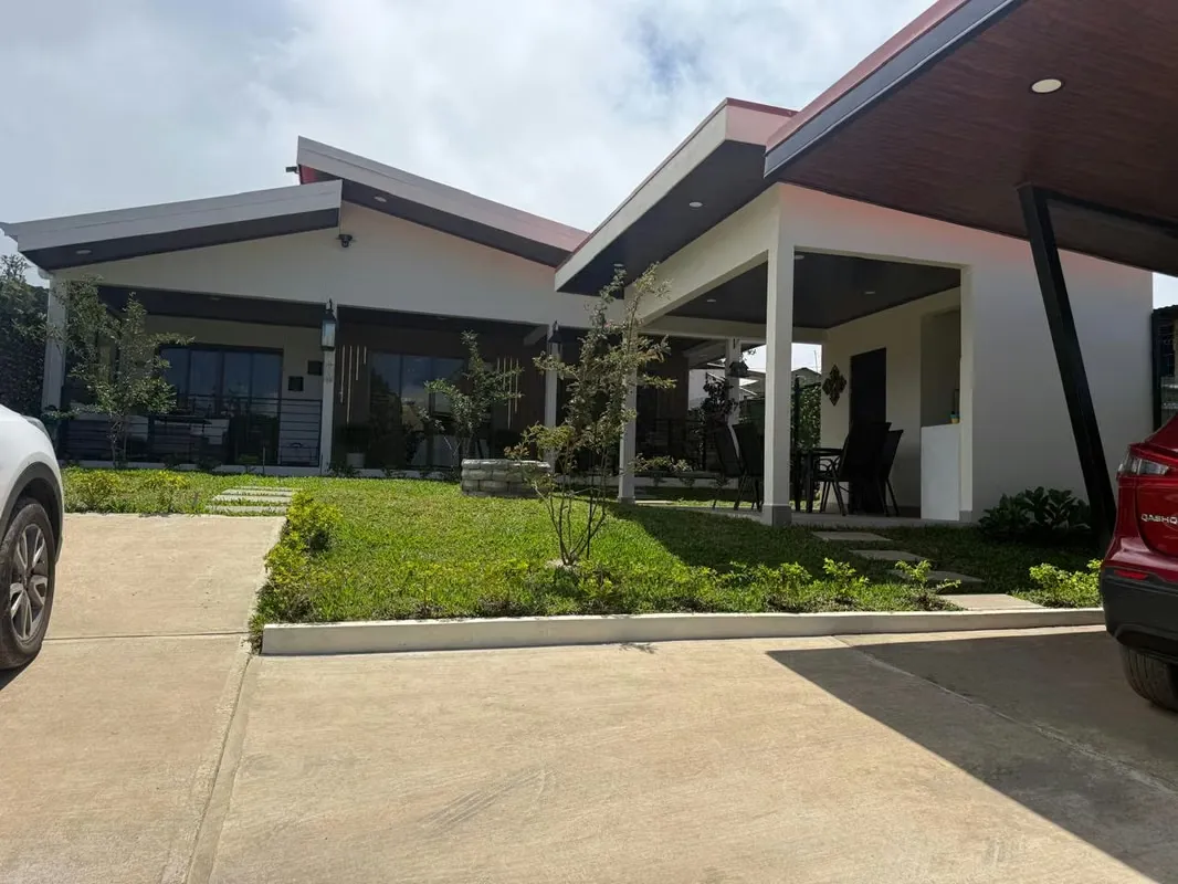 MODERN LUXURY HOUSE FOR SALE - FRIJANES, ALAJUELA