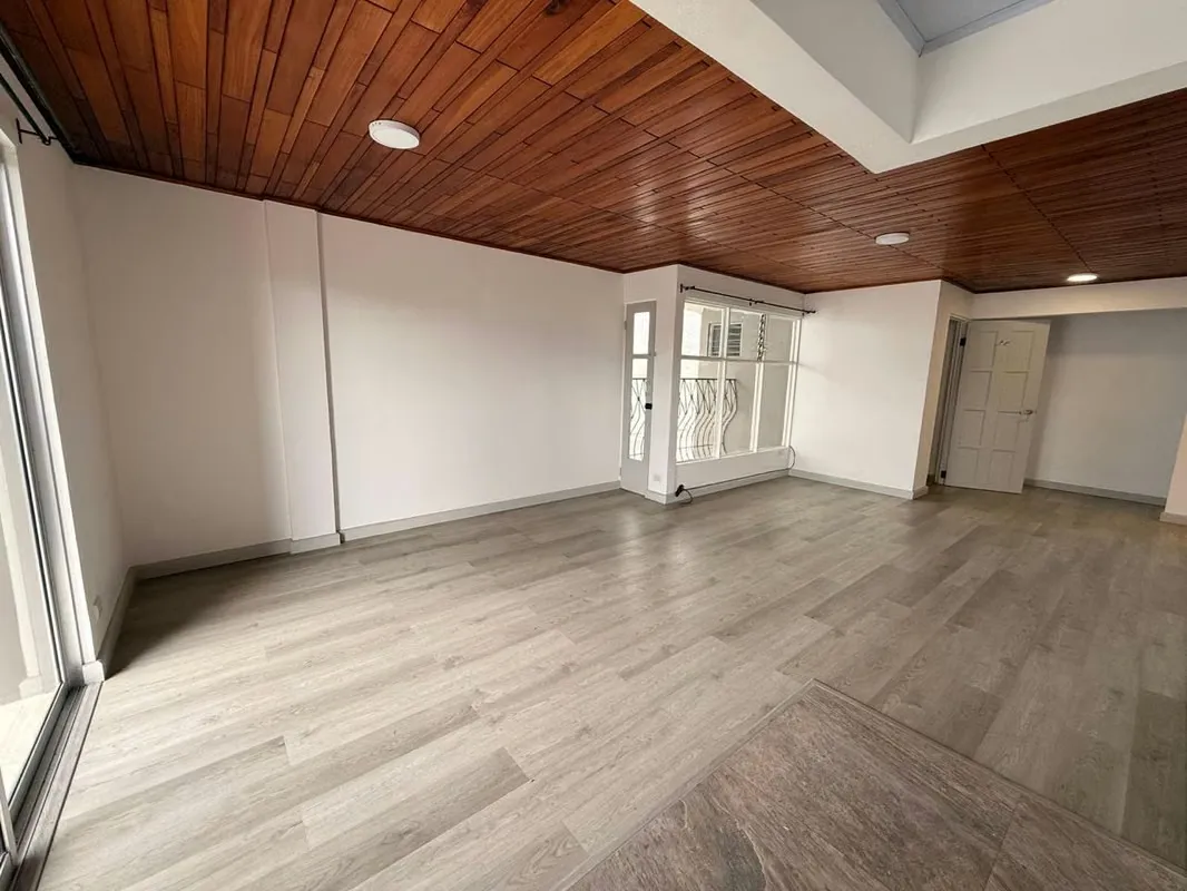 Alquiler de Bello Apartamento Remodelado