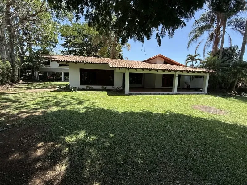 For Sale, Reduced! Large, Independent, 5B, 4.5B house in Jaboncillos, Escazu