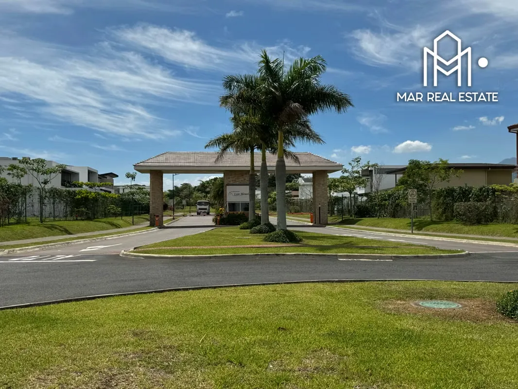 Venta Exclusivo Lote Sin Vecinos Atrás En Las Mesetas Hacienda Los Reyes