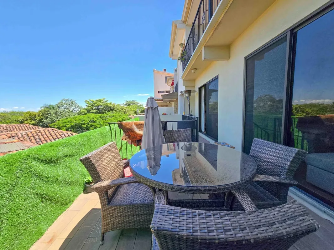 For Rent or Sale – One-Level Condo in Guachipelin North, Escazu (Real de Pereira area)