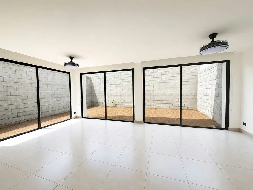 New house for rent in Condominio Lindora