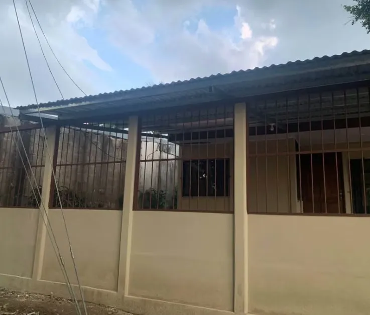 House for sale near downtown Liberia