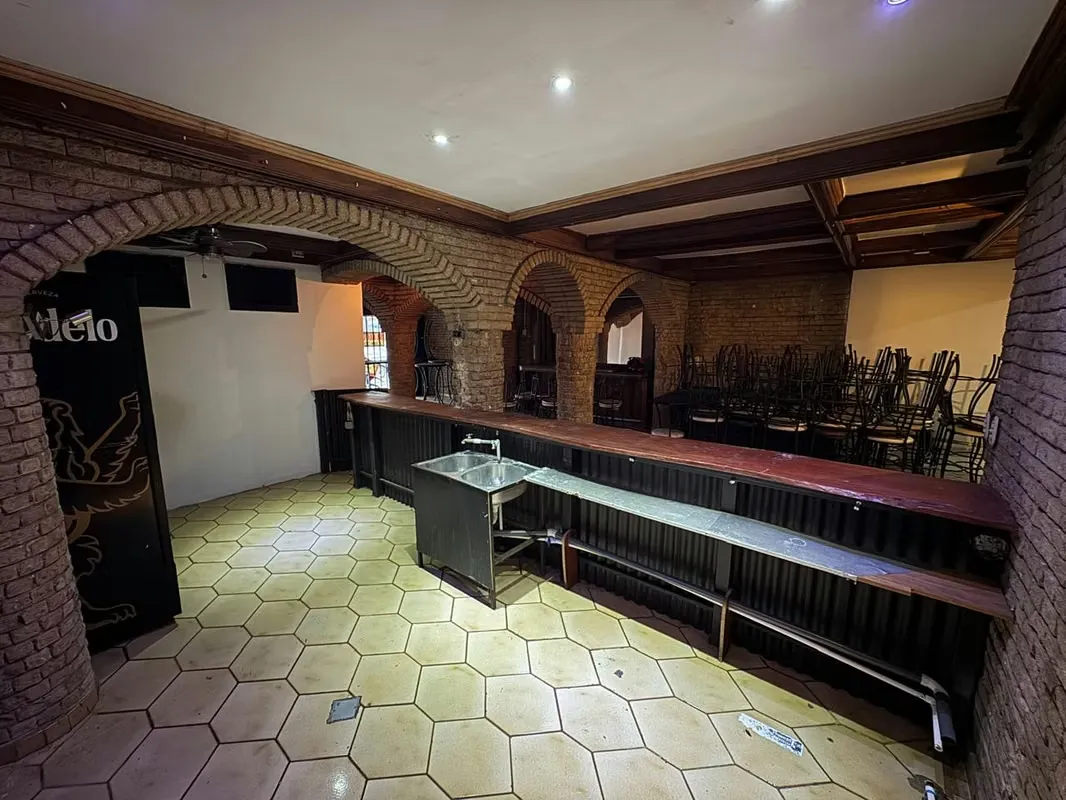 Commercial premises for rent on Paseo Colón | Restaurant/Bar | 150 m² | High visibility, photo 3