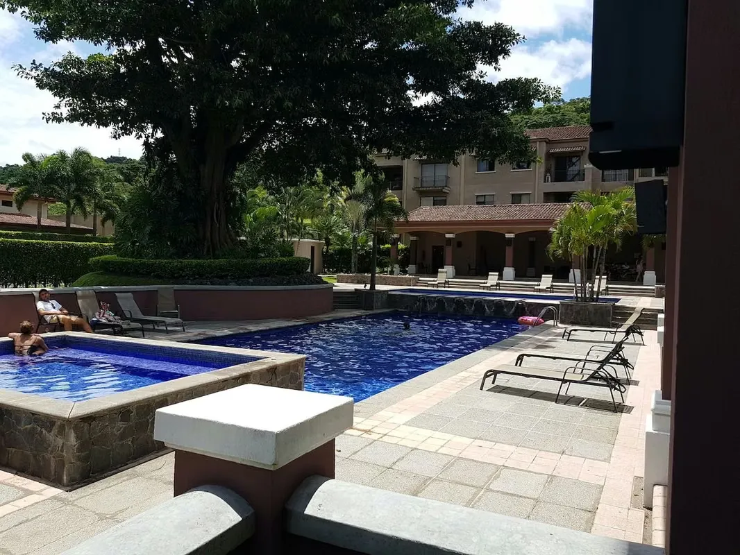 VENTA DE CASA EN CONDOMINO VIA NOVA PARA INVERSIÓN