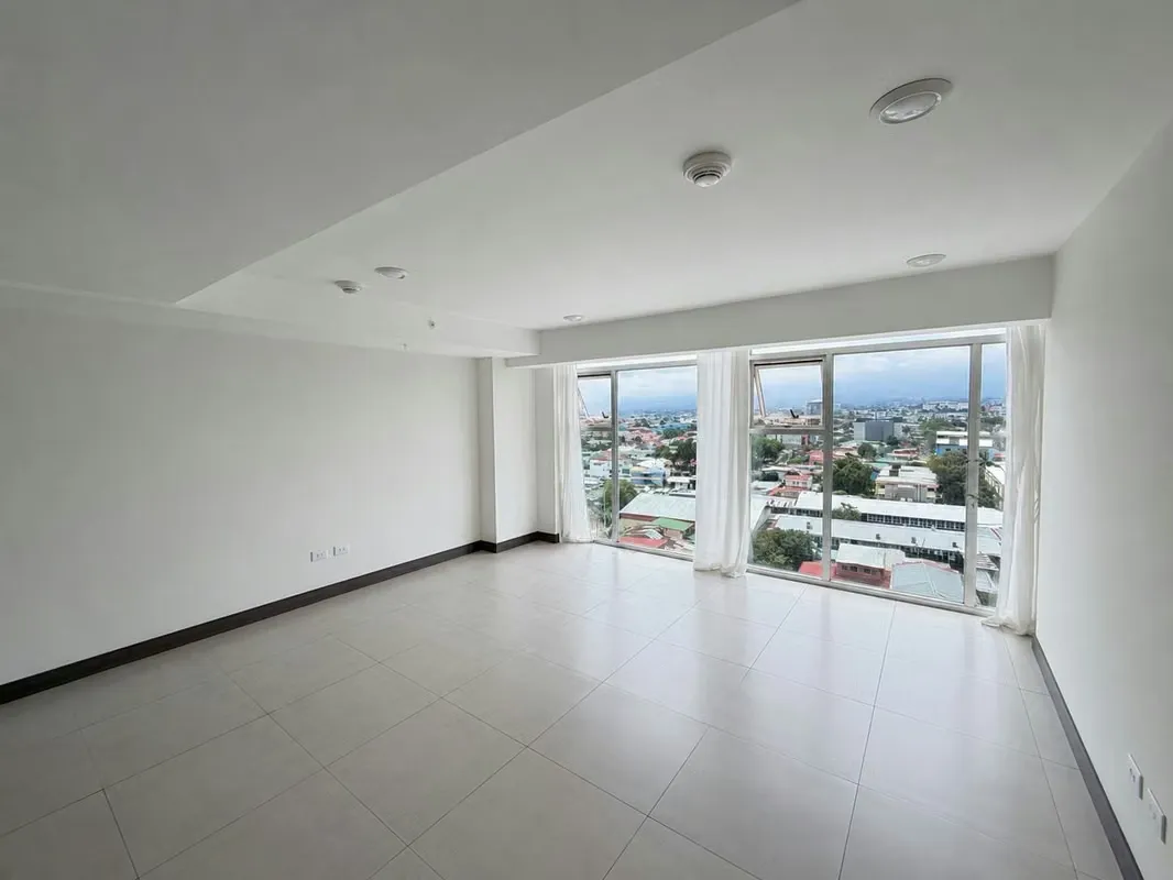 Venta Apartamento, los Yoses, San Pedro, con vista, 2 parqueos, línea blanca