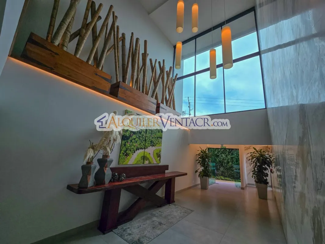 LUJOSO APARTAMENTO PARA ESTRENAR CON VISTA EN ESCAZU CENTRO