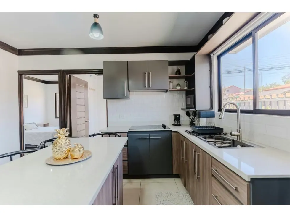 Esta hermosa casa ubicada en San Pablo, Heredia, es una excelente oportunidad para aquellos que buscan un lugar ideal para vivir en Costa Rica. Con un área de terreno de 130 m² y una ... — photo 4
