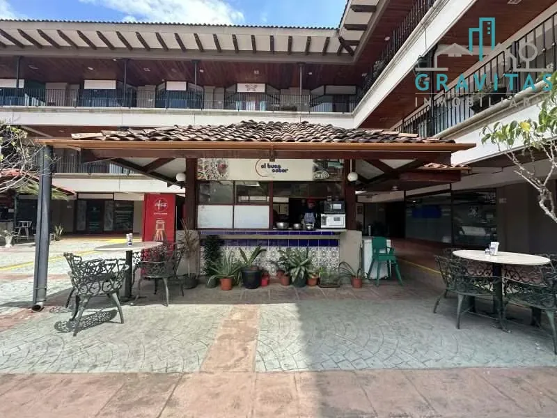 Venta de local comercial en Escazú | Plaza Colonial | Seguridad y parqueo | F 691