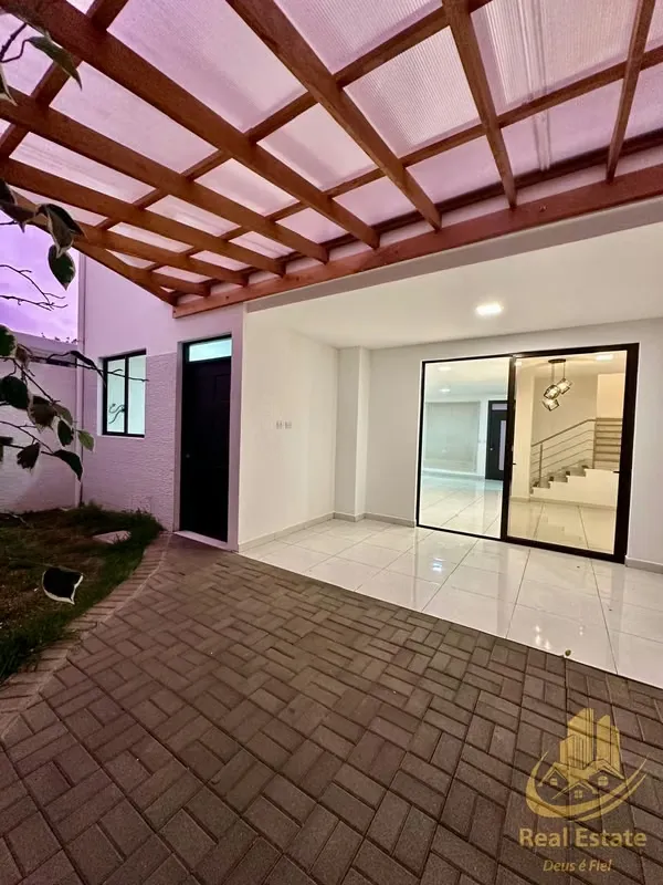 Alquiler de Casa Moderna en condominio Distrito San Juan | 3 hab. | Entre Curridabat y Tres Ríos