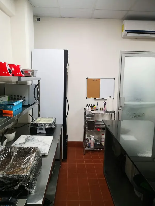 COMMERCIAL PLACE FOR SALE, EXCELLENT FOR INVESTMENT