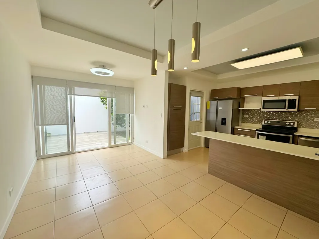 Beautiful house for rent in exclusive Royal Gold condo, Santa Ana Piedad