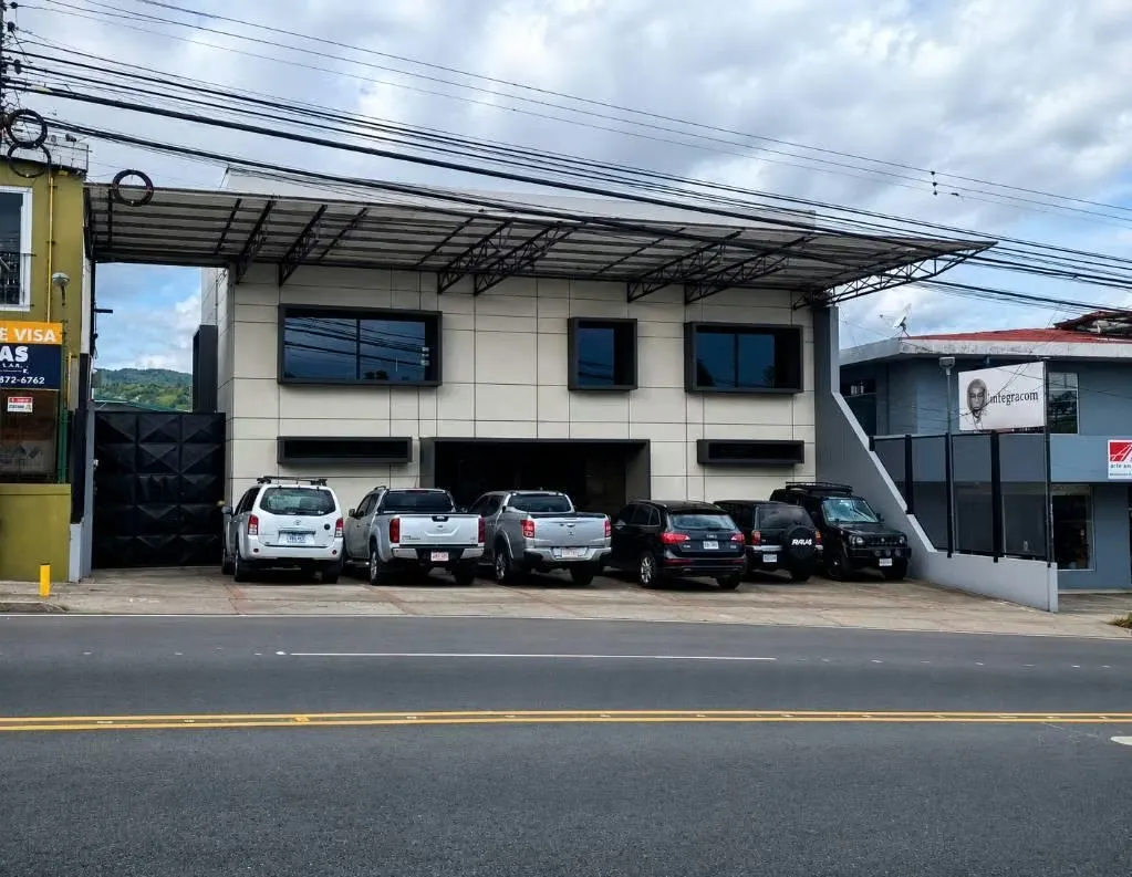 Propiedad Comercial Premium en Tres Ríos Frente a Calle Principal