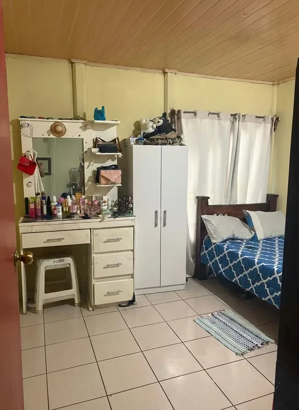 HOUSE FOR SALE IN RAVINE