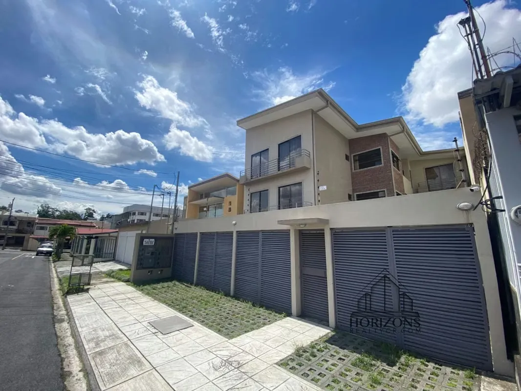 Apartamento en Alquiler a 2km de la UCR con 2 Habitaciones NJA988