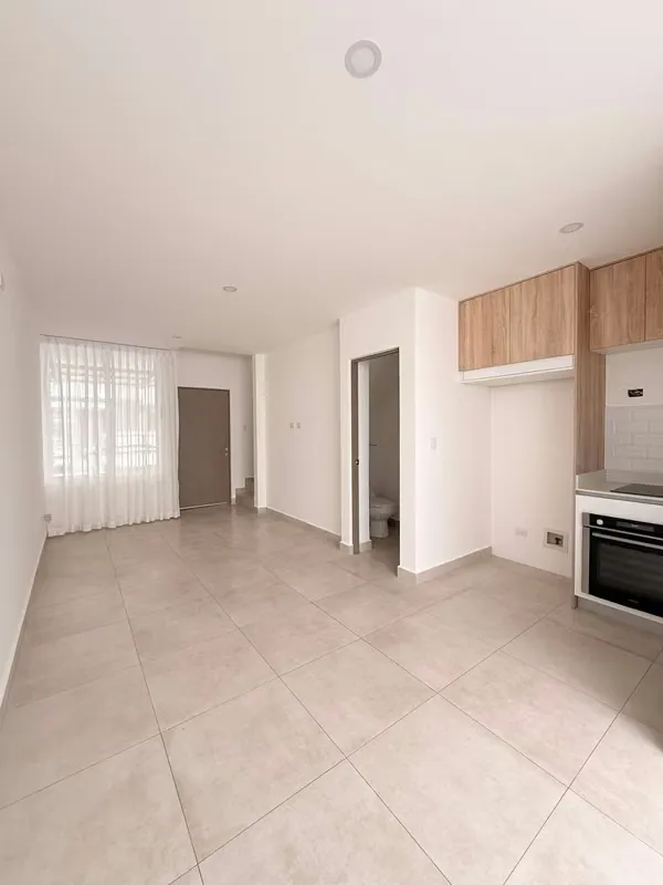 Alquiler de Casa en Condominio con Amenidades Exclusivas en Vistas Santa Ana