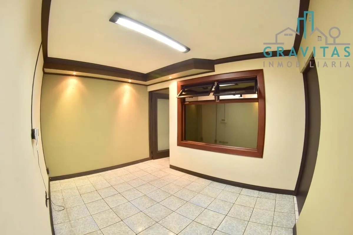 Offices for rent in Moravia, located in the Oficentro business center. Excellent location and very safe area. — photo 4