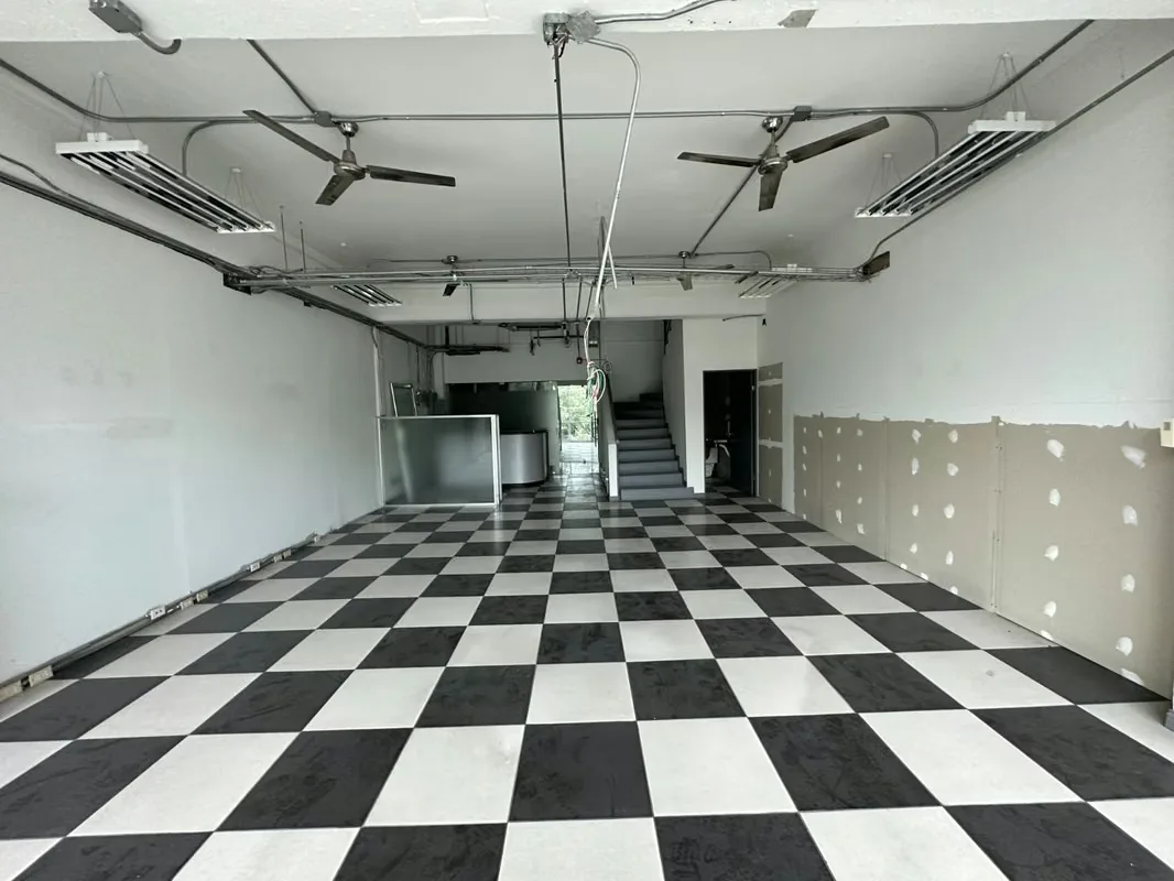 Offices in the PRISMA and SPACIO buildings in Escazú, an excellent location near shopping centers, business districts, retail outlets, and educational institutions. — photo 2