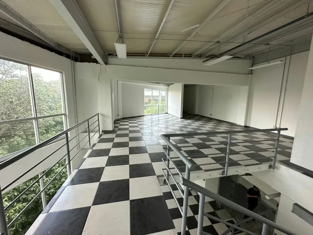 Offices in the PRISMA and SPACIO buildings in Escazú, an excellent location near shopping centers, business districts, retail outlets, and educational institutions. — photo 4