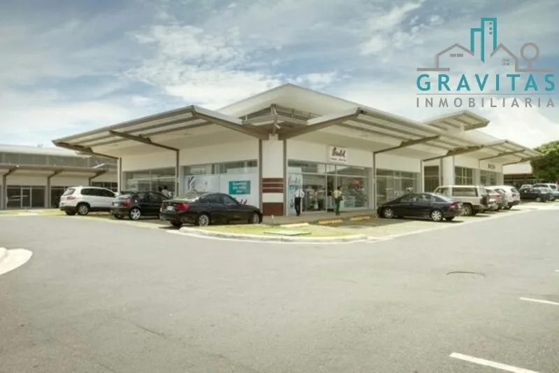 Commercial space available within Plaza del Valle Tibás shopping center, an excellent location with high vehicular and pedestrian traffic. — photo 5